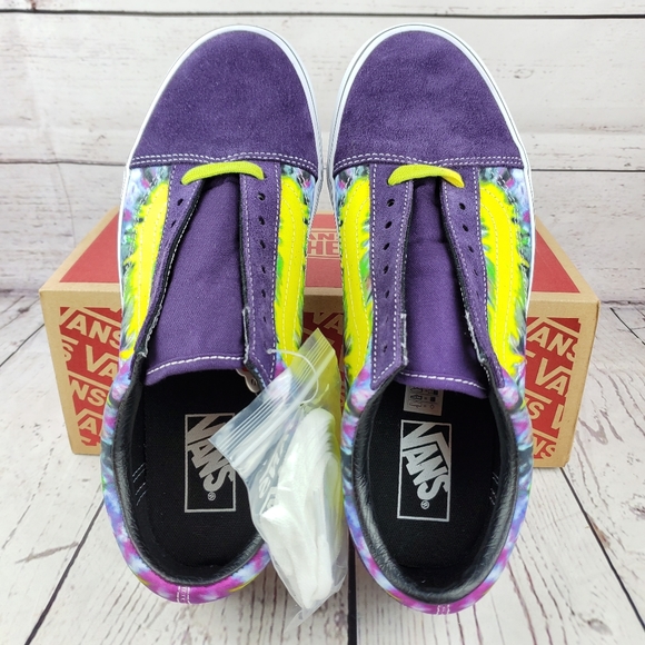 *Sold New Van's Old Skool Tie Dye Sneakers - Picture 7 of 11